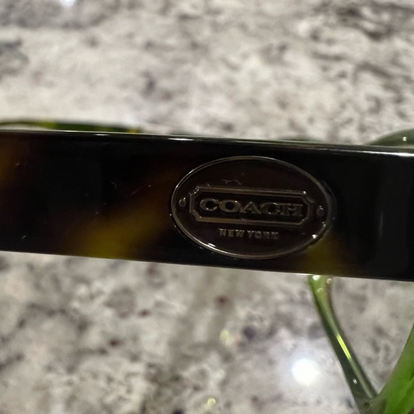 Brand new women’s coach frame. - Picture 6 of 6